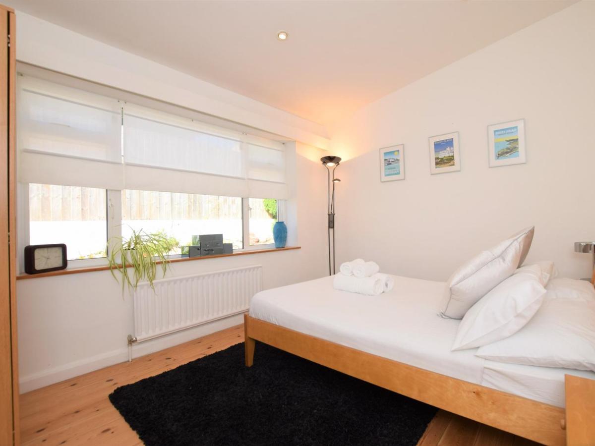 4 Bed In Brixham 76402 Villa Exterior photo