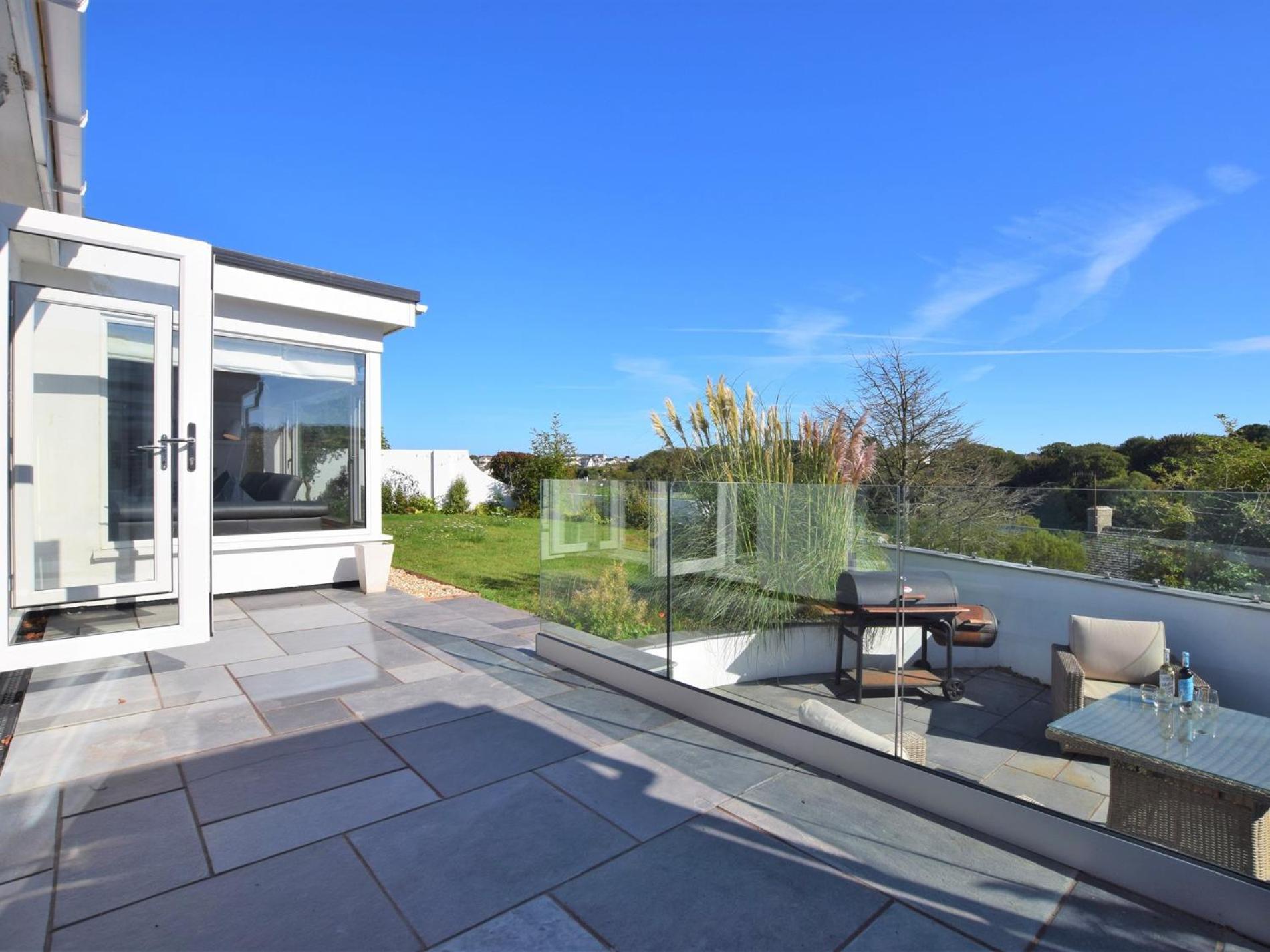 4 Bed In Brixham 76402 Villa Exterior photo
